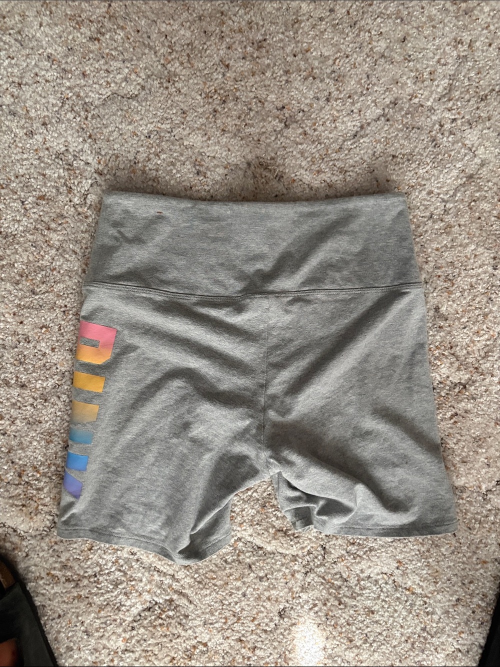 Pink shorts - Picture 3 of 5